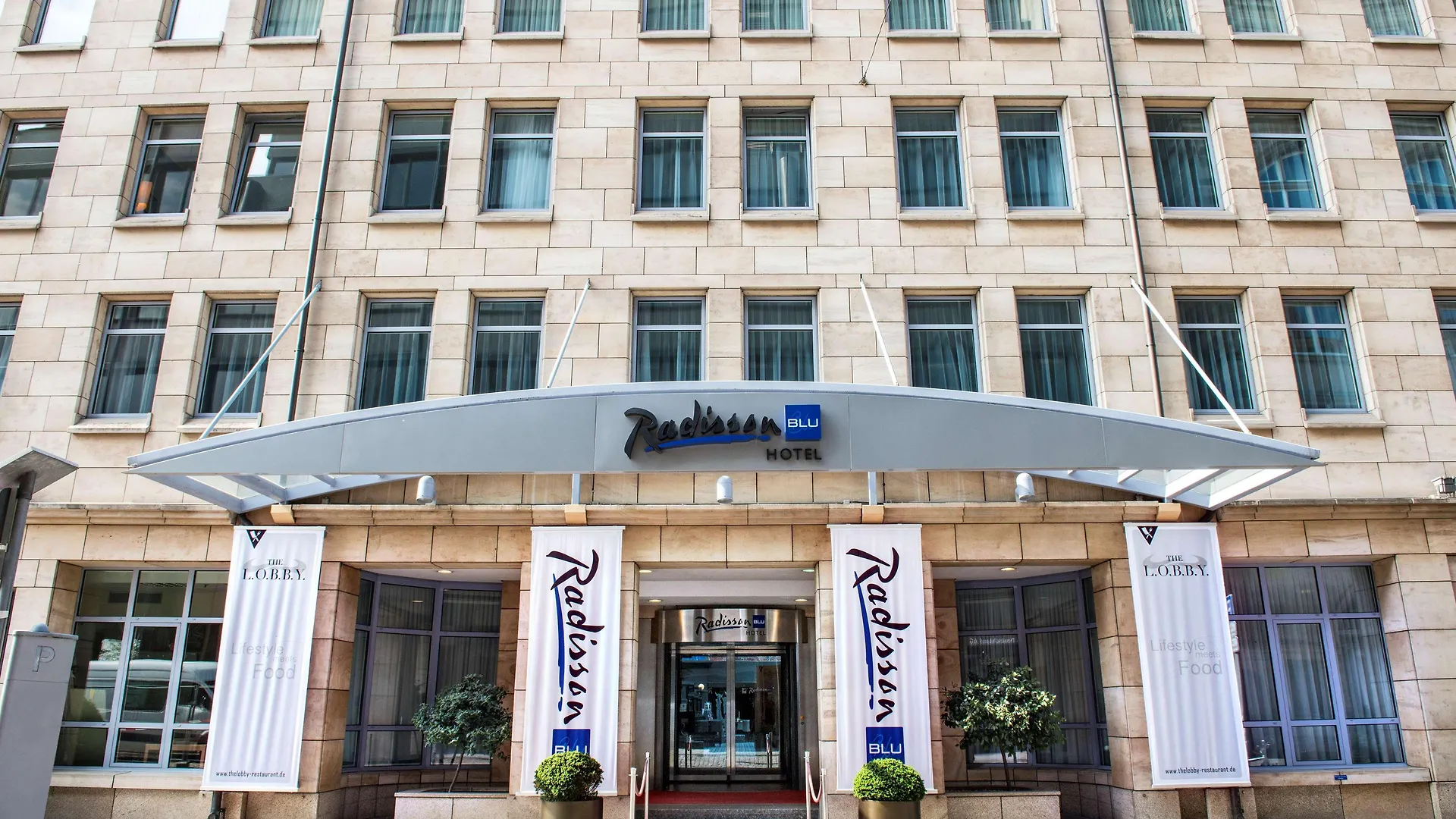 Radisson Blu Hotel Brema 4*,